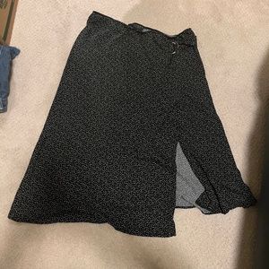 NWOT Laundry silky midi skirt